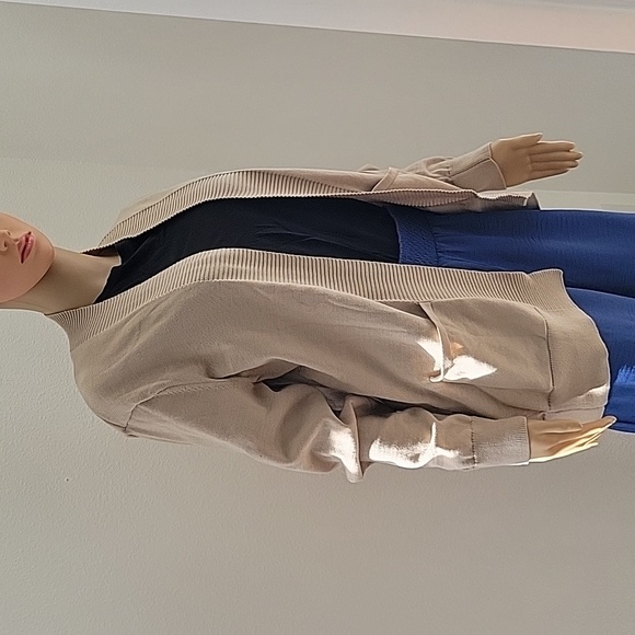 Women's Casual Cardigan with Pockets Open Front Long Sleeve Lightweight Sweaters - Picture 2 of 10